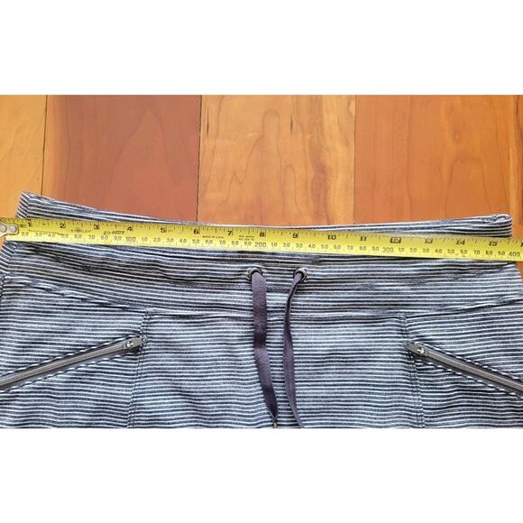 ATHLETA Mini Skirt Skort Gray Striped Small Pickle Ball Tennis - Picture 5 of 8